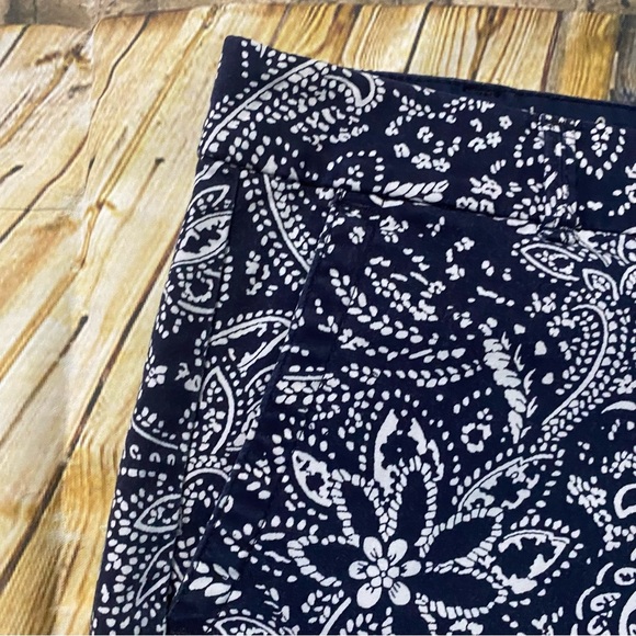Talbots Blue White Paisley Print The Weekend Short - Picture 2 of 6